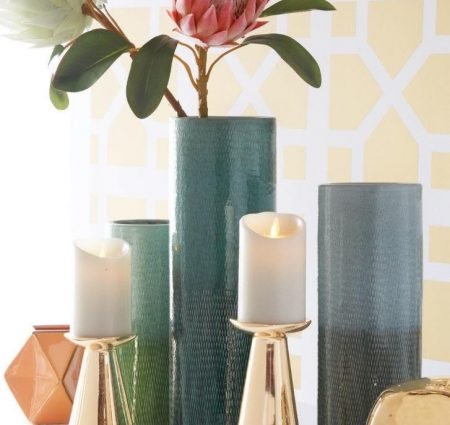 Flameless Candles Decorating Ideas for Spring